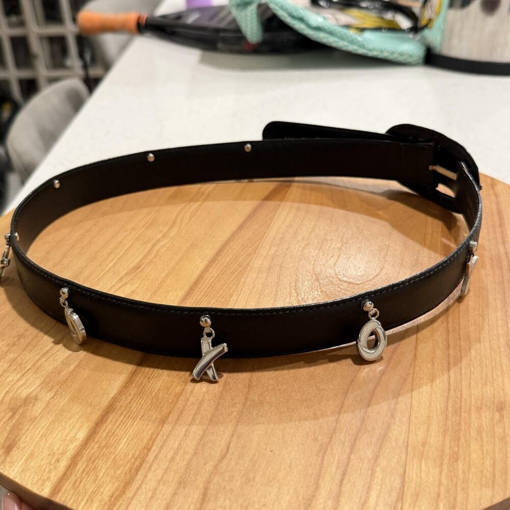 Vtg Paloma Picasso Belt Medium Black Leather Logo Charms Made In Italy Chic Work
